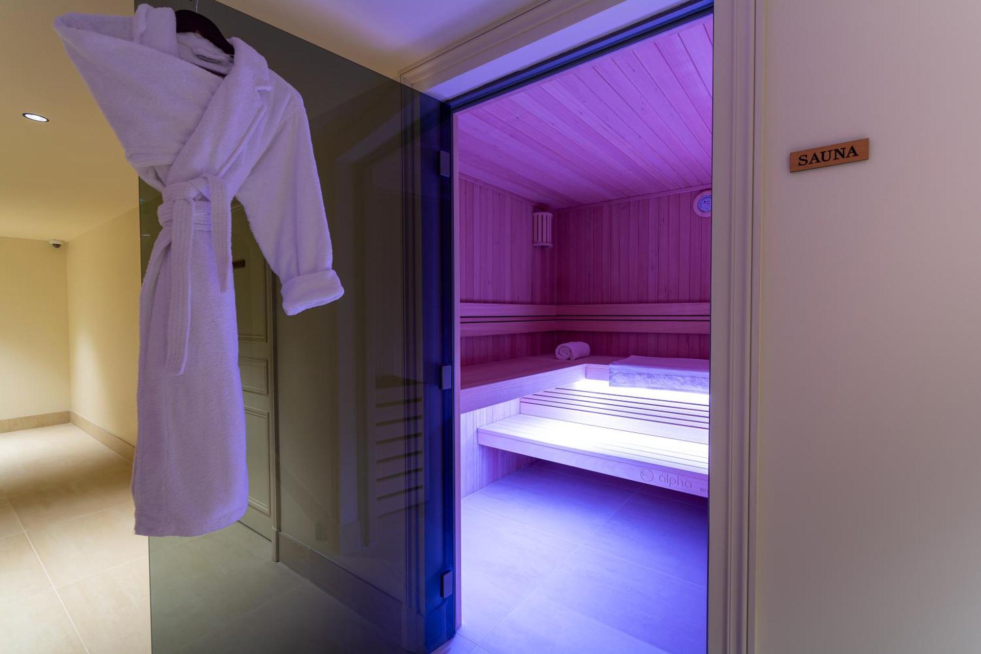 Hotel & Spa Napoleon Fontainebleau Luaran gambar