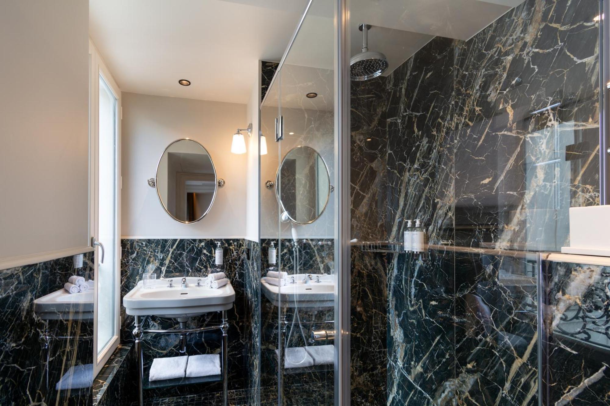 Hotel & Spa Napoleon Fontainebleau Luaran gambar